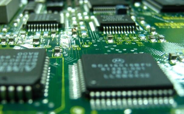 Çip Devi Broadcom, Intel TSMC'nin Yerini Almayı Düşünüyor